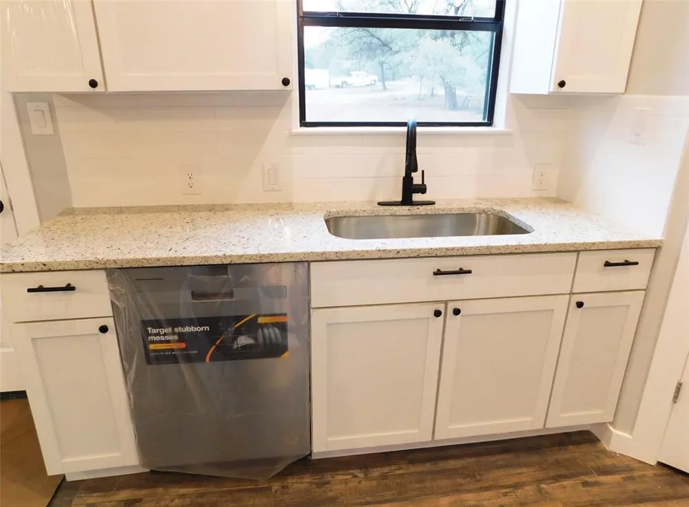 207 Laurel Lane Spicewood, TX 78669