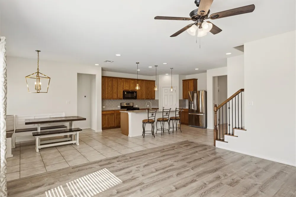 716 S San Marcos Street Manor, TX 78653