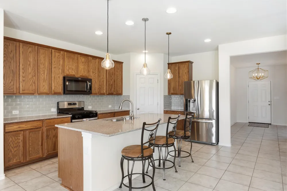 716 S San Marcos Street Manor, TX 78653