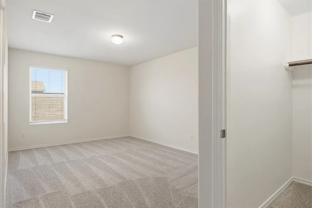 716 S San Marcos Street Manor, TX 78653