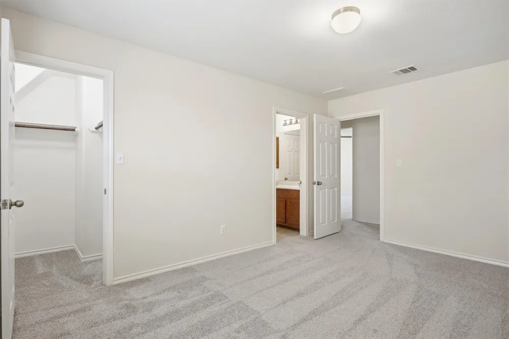 716 S San Marcos Street Manor, TX 78653