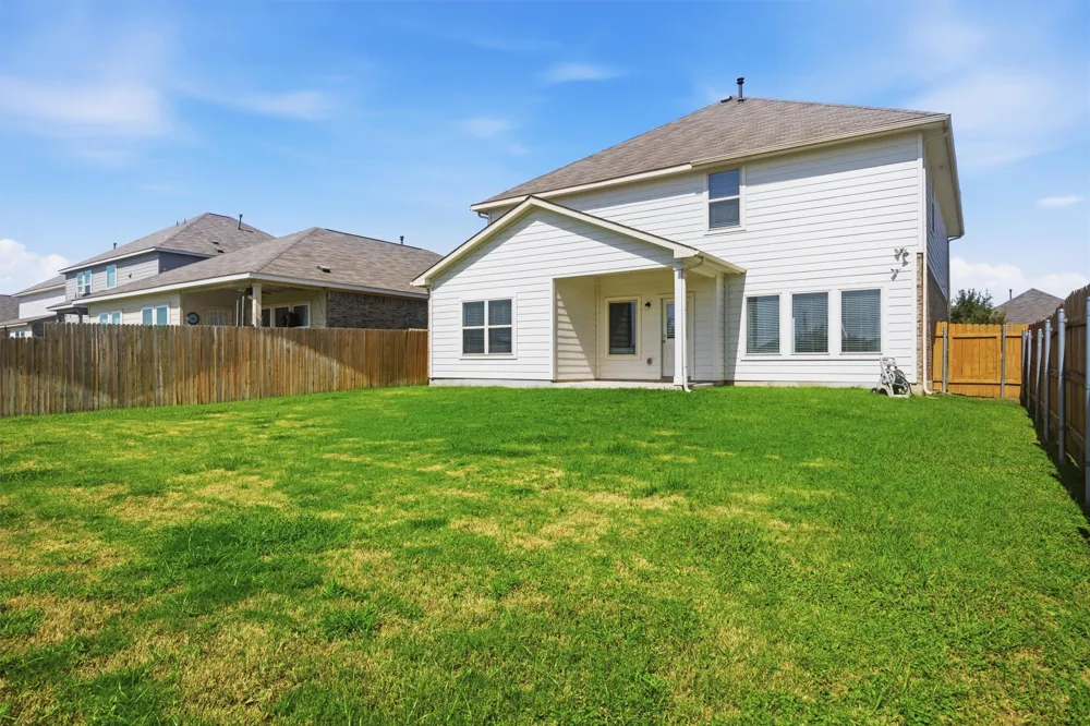 716 S San Marcos Street Manor, TX 78653