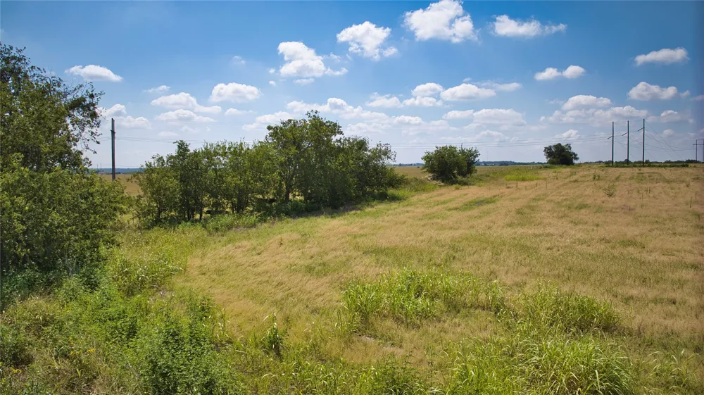 35 IH Jarrell, TX 76537