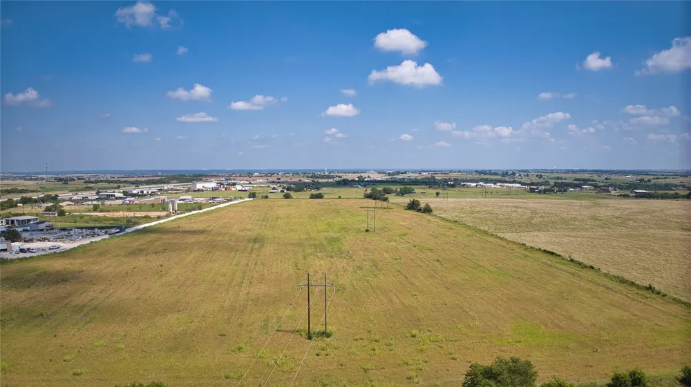 35 IH Jarrell, TX 76537