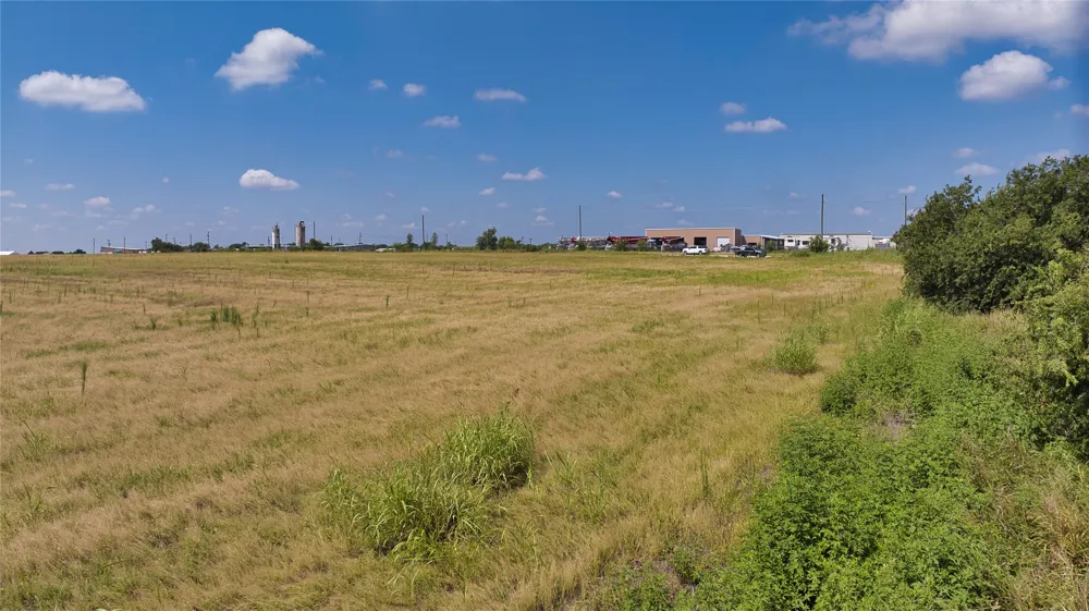 35 IH Jarrell, TX 76537