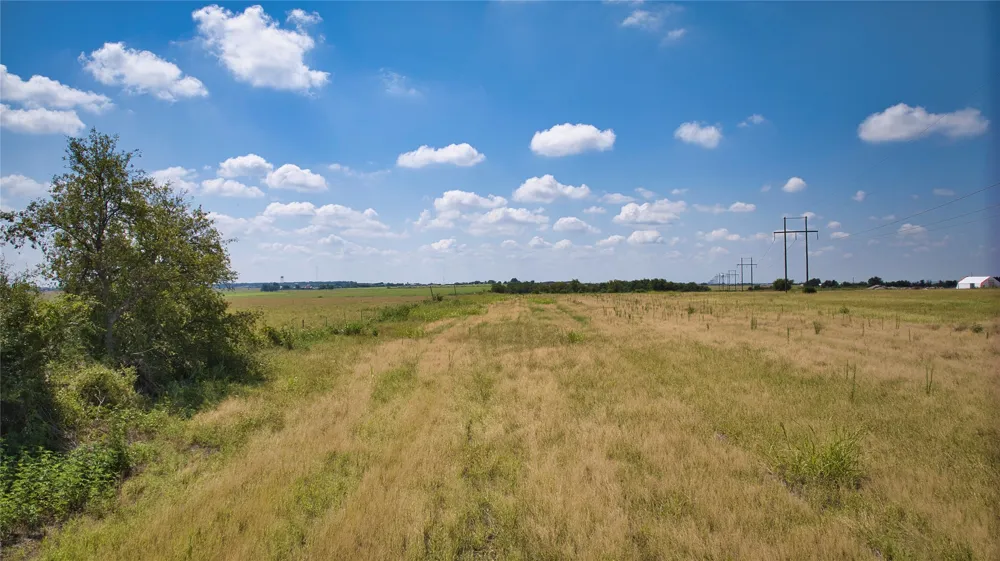 35 IH Jarrell, TX 76537