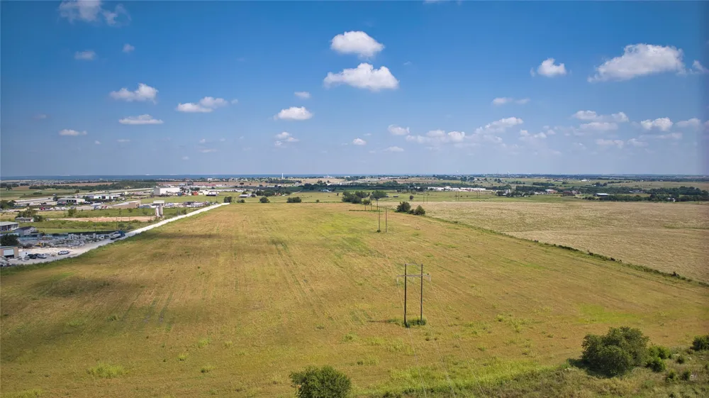 35 IH Jarrell, TX 76537