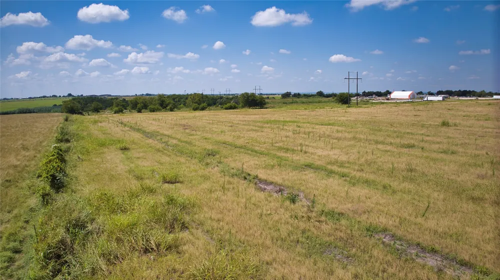 35 IH Jarrell, TX 76537