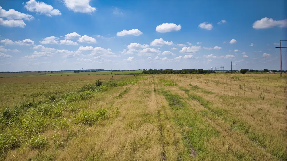 35 IH Jarrell, TX 76537