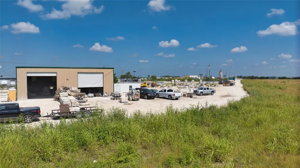 35 IH Jarrell, TX 76537