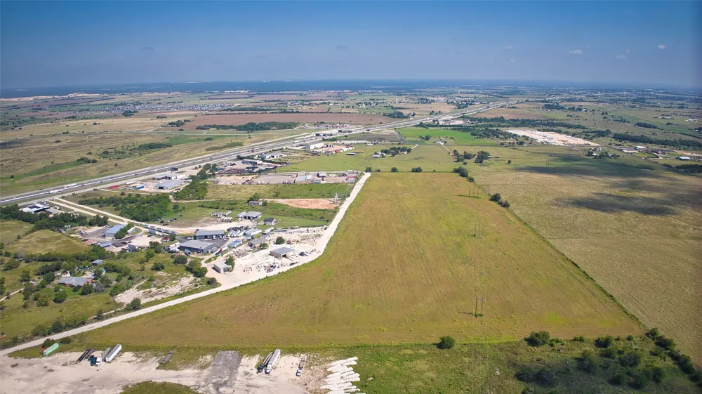 35 IH Jarrell, TX 76537