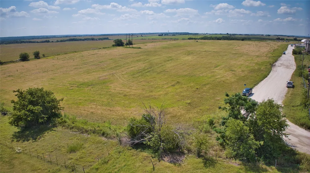35 IH Jarrell, TX 76537