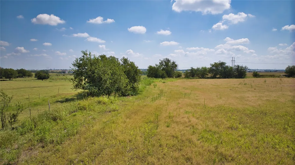 35 IH Jarrell, TX 76537