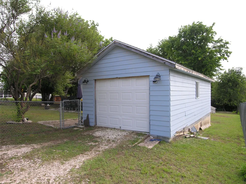 13 Cockrell Circle Lampasas, TX 76550