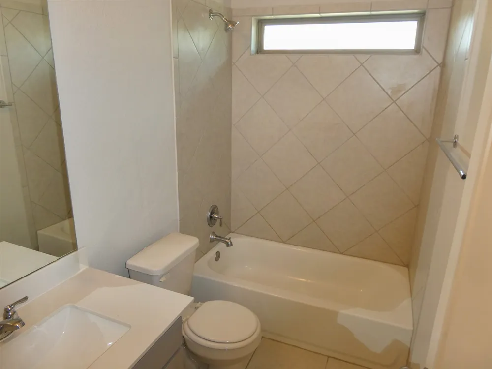 1017 HIGHCREST Georgetown, TX 78628