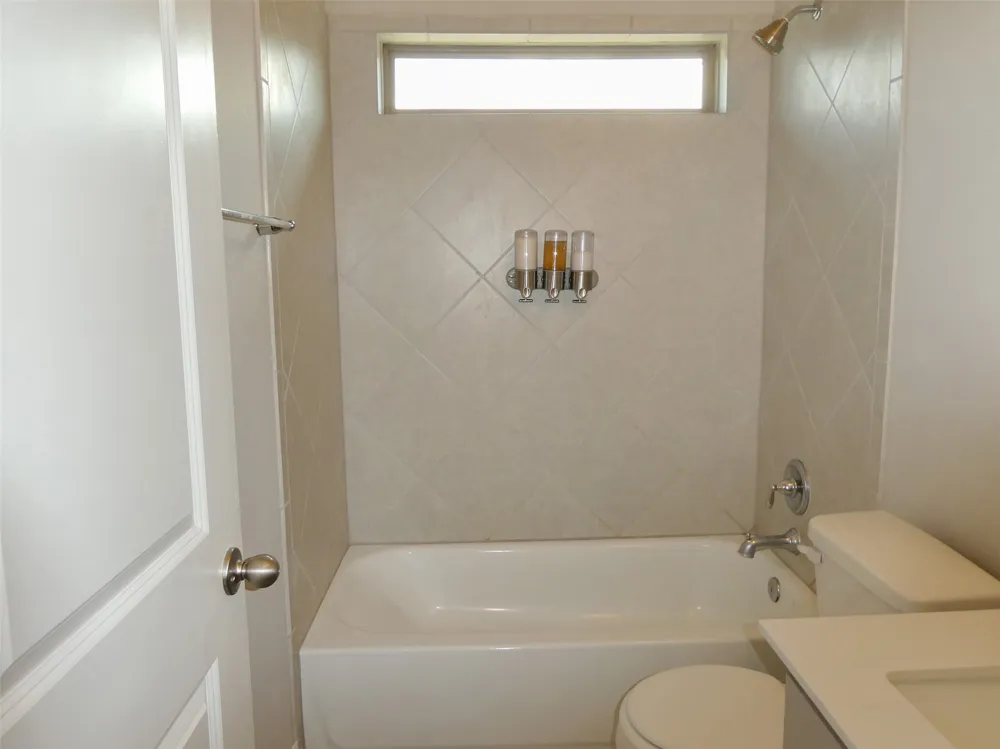 1017 HIGHCREST Georgetown, TX 78628