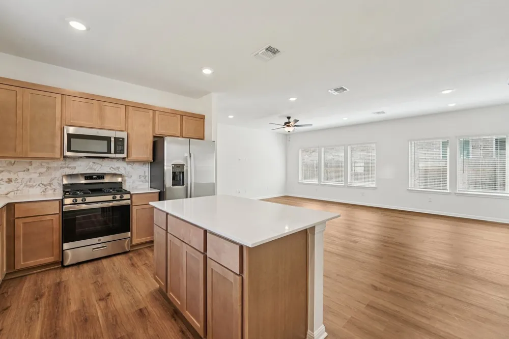 238 Bay Breeze Drive Kyle, TX 78640