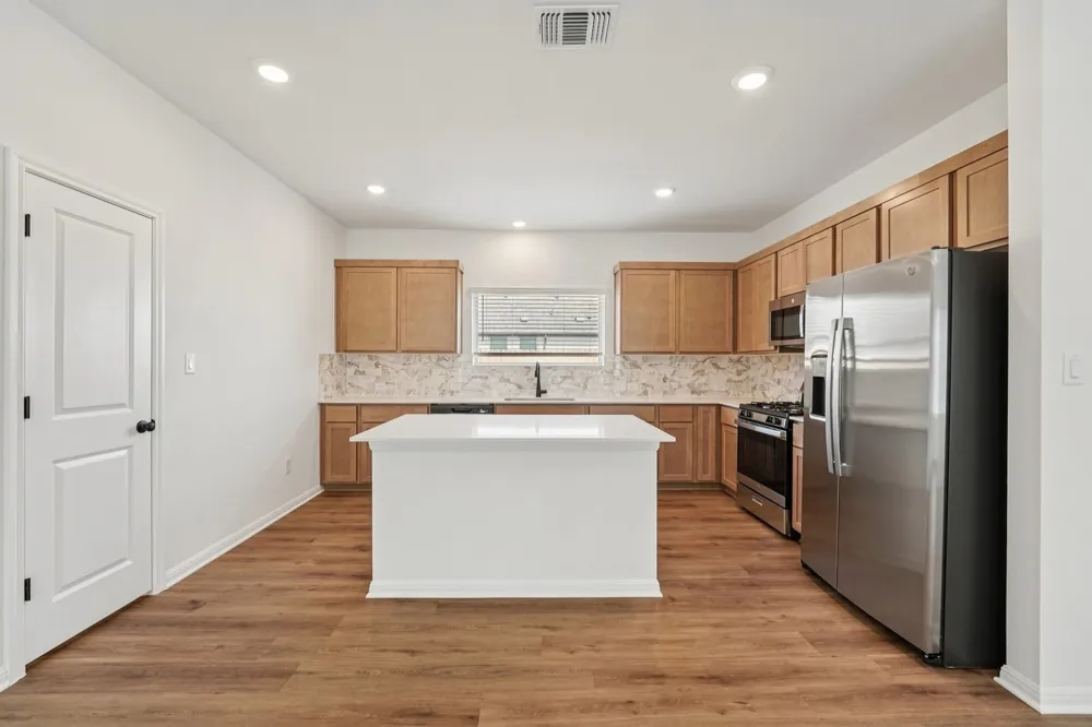 238 Bay Breeze Drive Kyle, TX 78640