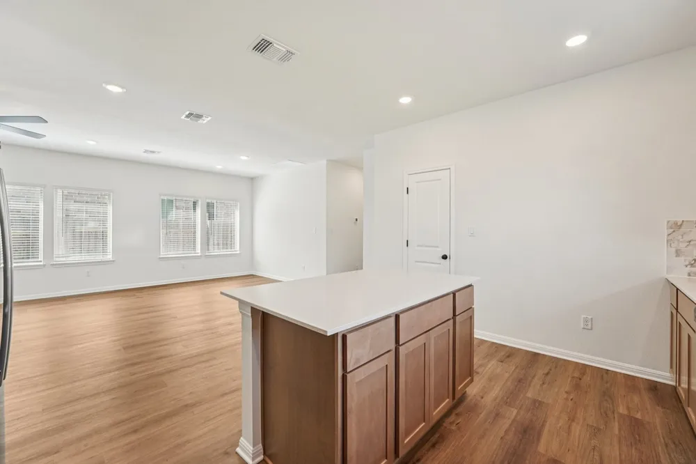 238 Bay Breeze Drive Kyle, TX 78640