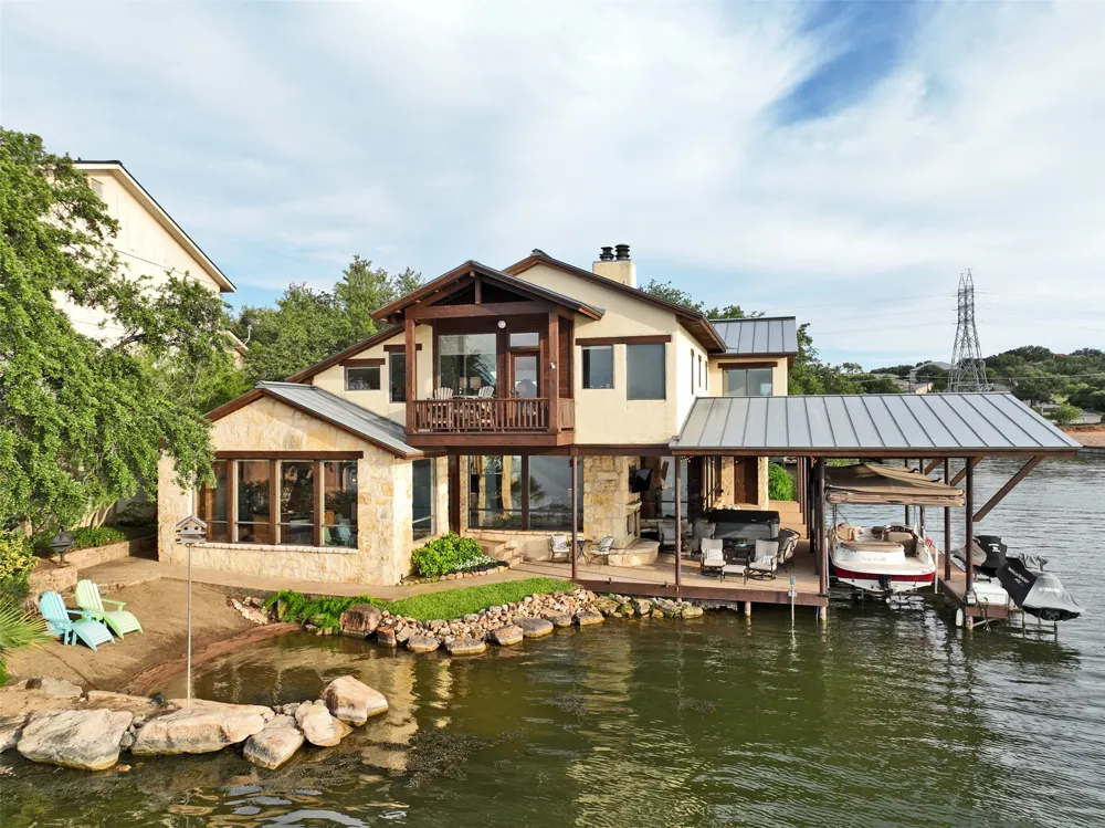 102 Bunny Run Horseshoe Bay, TX 78657