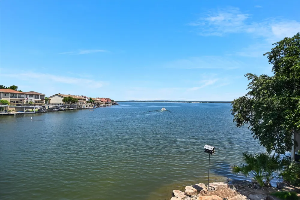 102 Bunny Run Horseshoe Bay, TX 78657