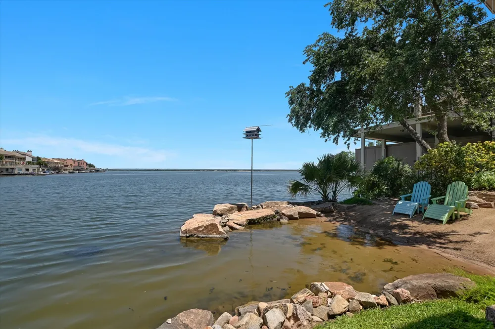 102 Bunny Run Horseshoe Bay, TX 78657
