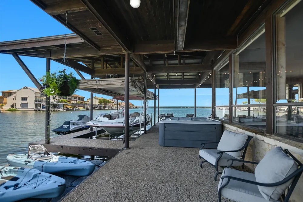 102 Bunny Run Horseshoe Bay, TX 78657