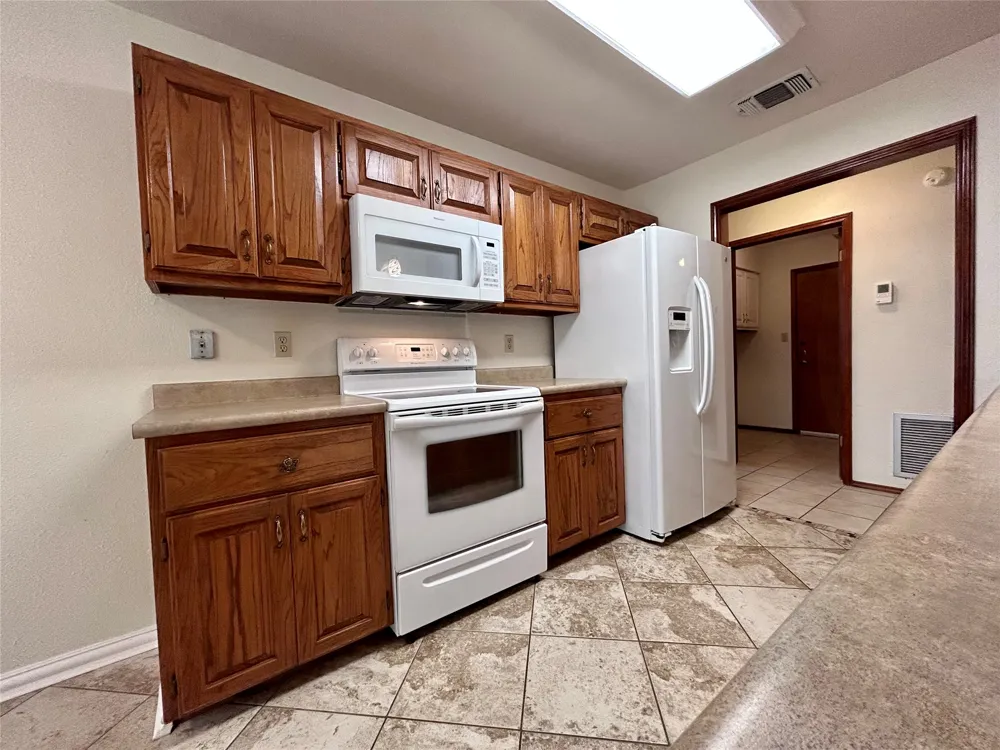 57 WOODCREEK DRIVE Wimberley, TX 78676