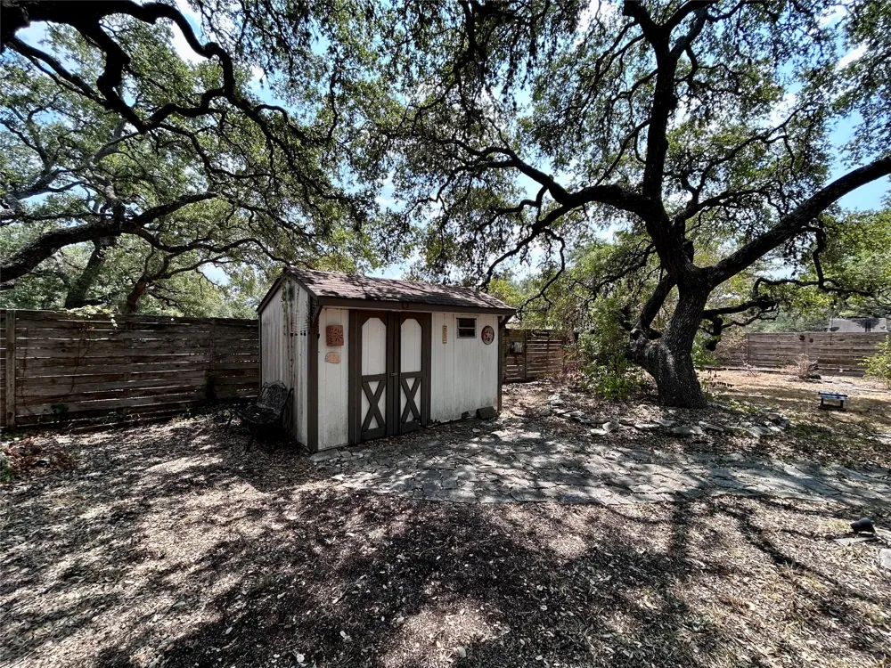 57 WOODCREEK DRIVE Wimberley, TX 78676