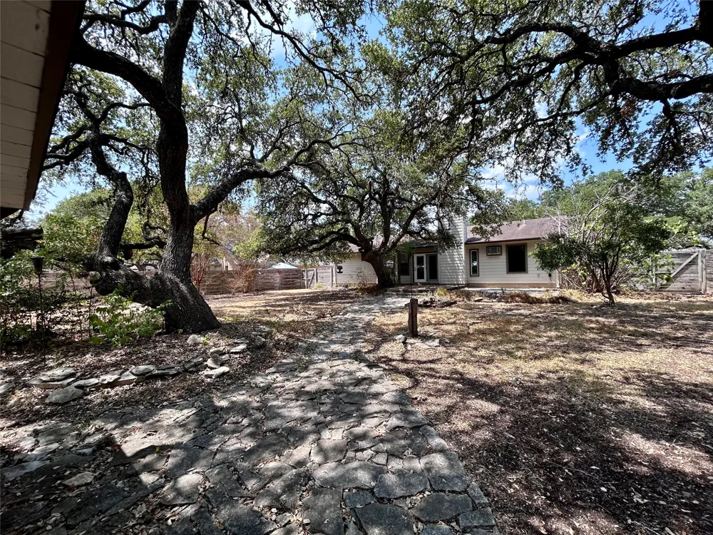 57 WOODCREEK DRIVE Wimberley, TX 78676