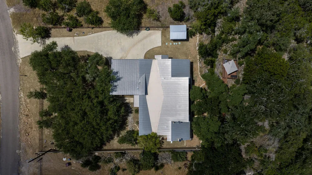 172 Bluff Trail Dripping Springs, TX 78620