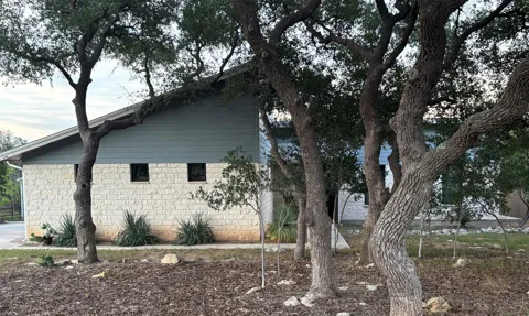 172 Bluff Trail