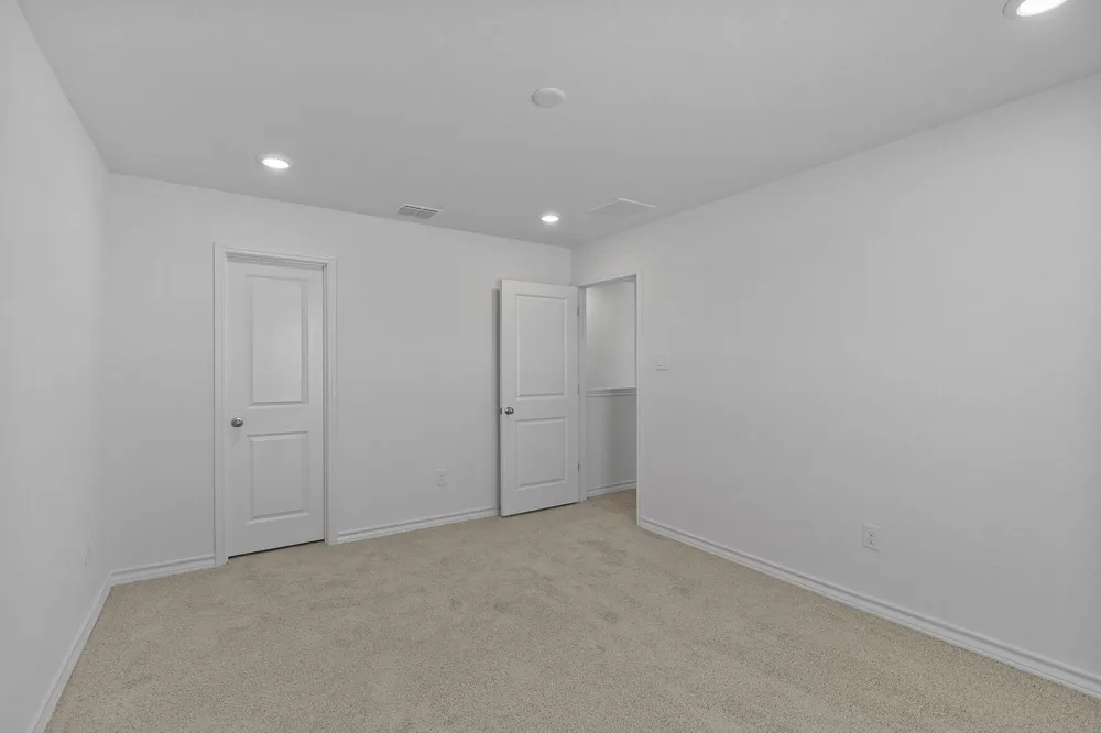 109 Hatari Trail Jarrell, TX 76537