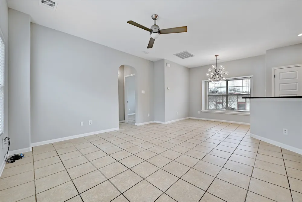 2909 Saville Loop #10c Austin, TX 78741