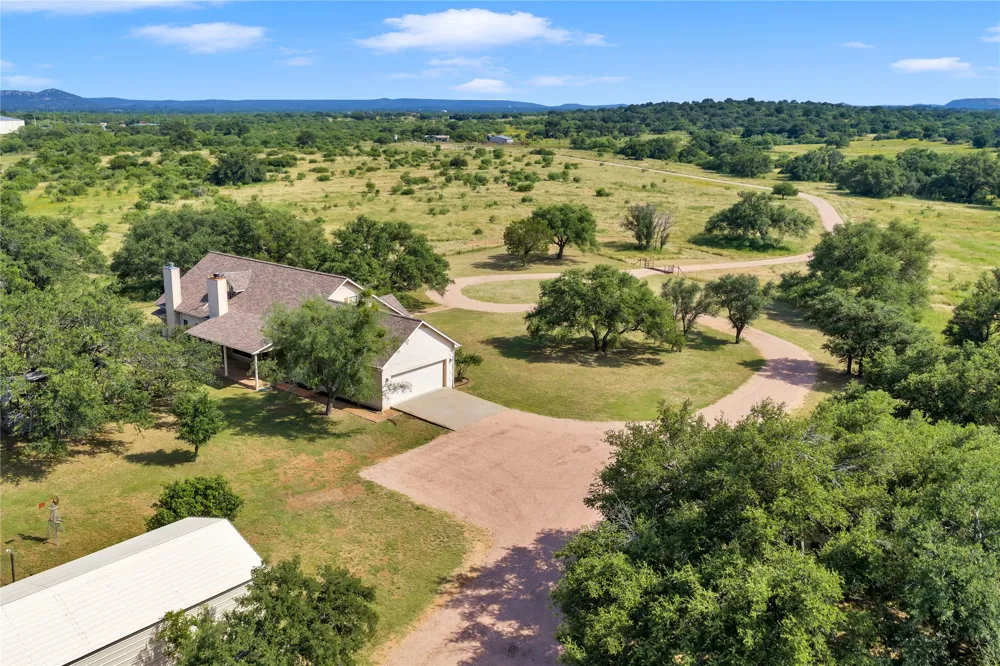 627 Ranch Road 2323 Llano, TX 78643