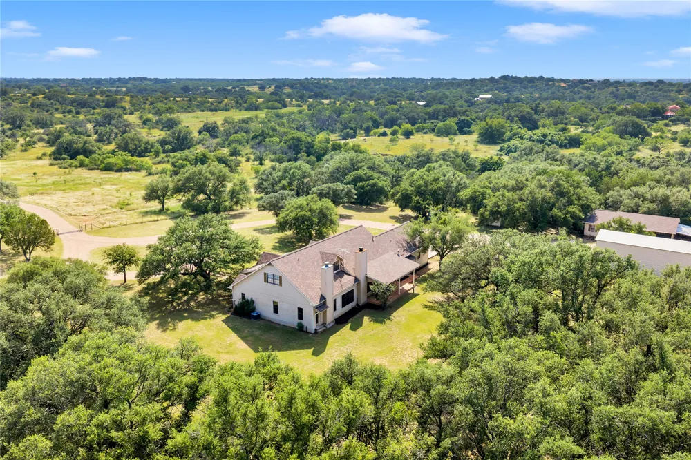 627 Ranch Road 2323 Llano, TX 78643