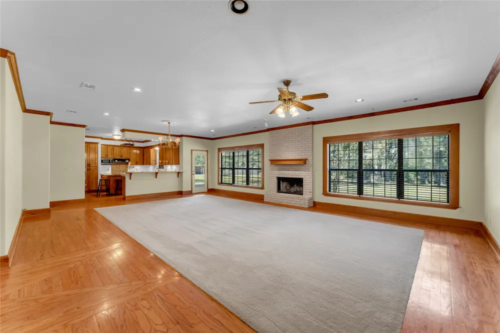 627 Ranch Road 2323 Llano, TX 78643