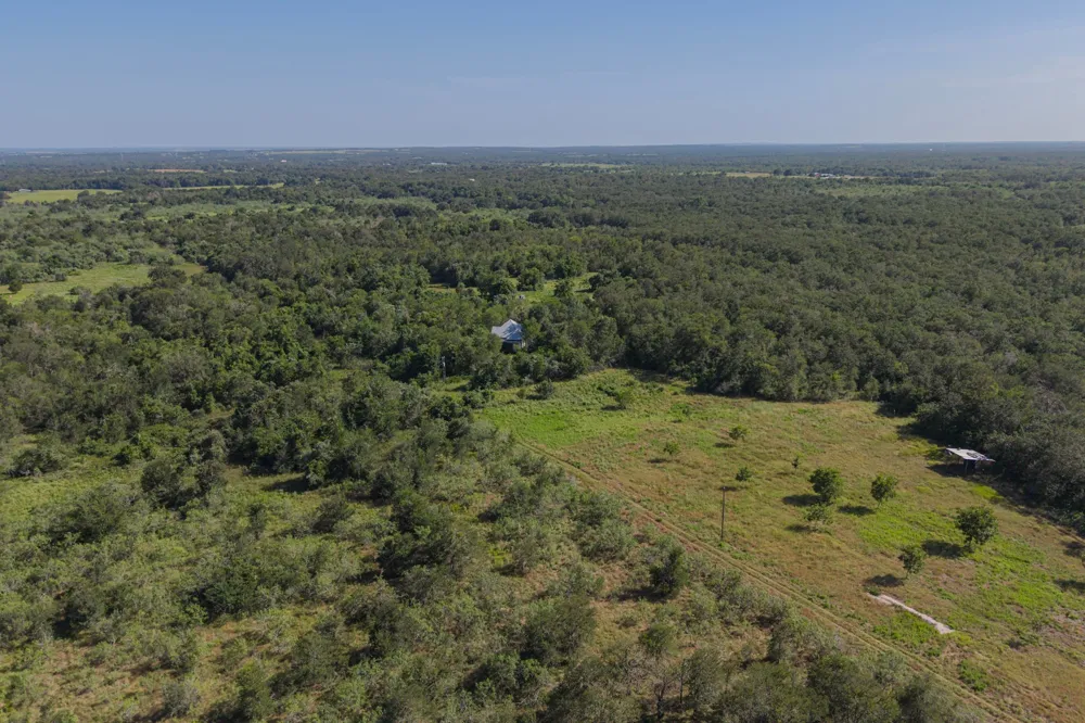 4791 County Road 473 Elgin, TX 78621