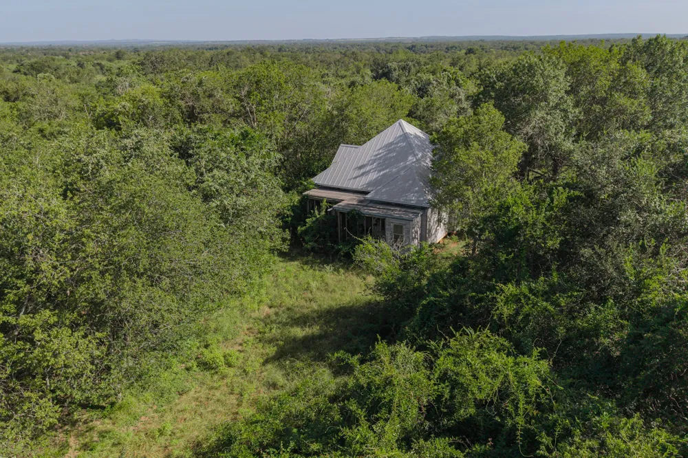4791 County Road 473 Elgin, TX 78621