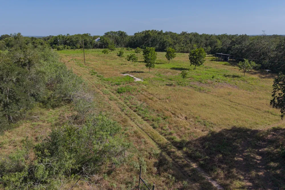 4791 County Road 473 Elgin, TX 78621