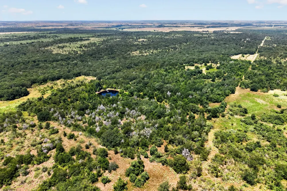 4791 County Road 473 Elgin, TX 78621
