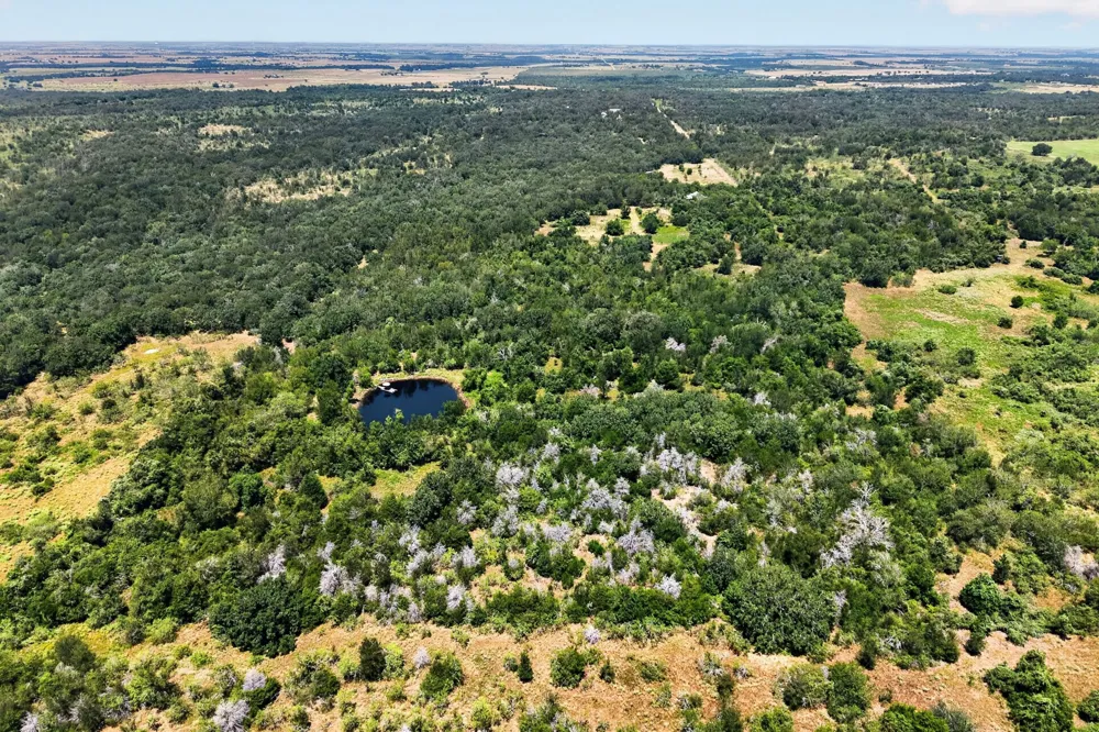 4791 County Road 473 Elgin, TX 78621