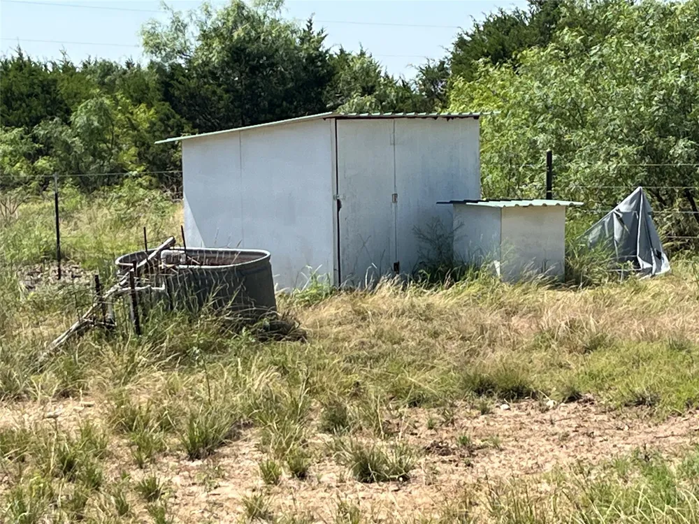 1115 CR 2732 Lometa, TX 76853