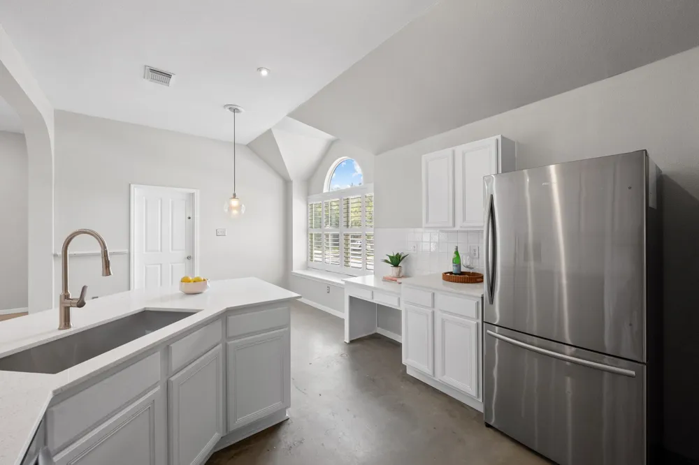 9321 Colberg Drive Austin, TX 78749