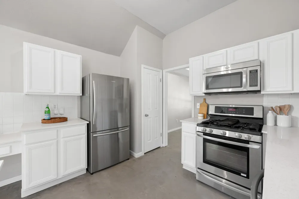 9321 Colberg Drive Austin, TX 78749