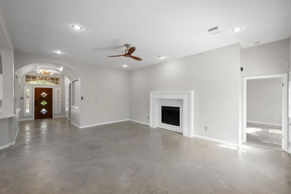 9321 Colberg Drive Austin, TX 78749