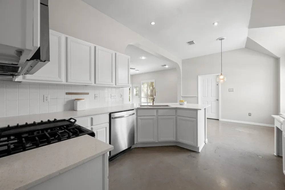 9321 Colberg Drive Austin, TX 78749