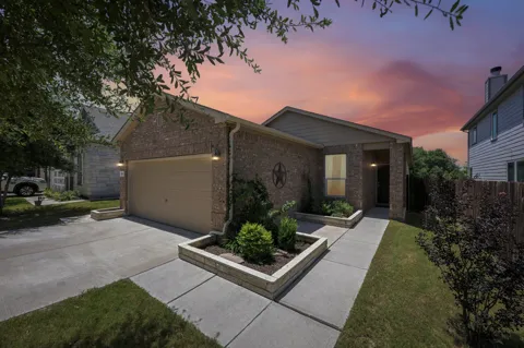 428 Los Cobos Lane