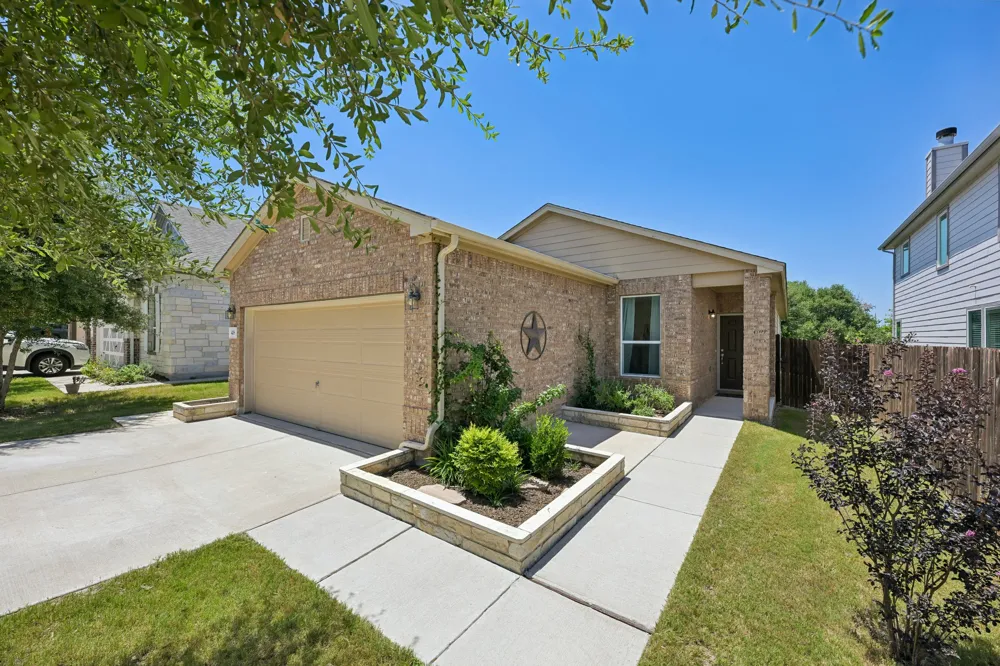 428 Los Cobos Lane Georgetown, TX 78626
