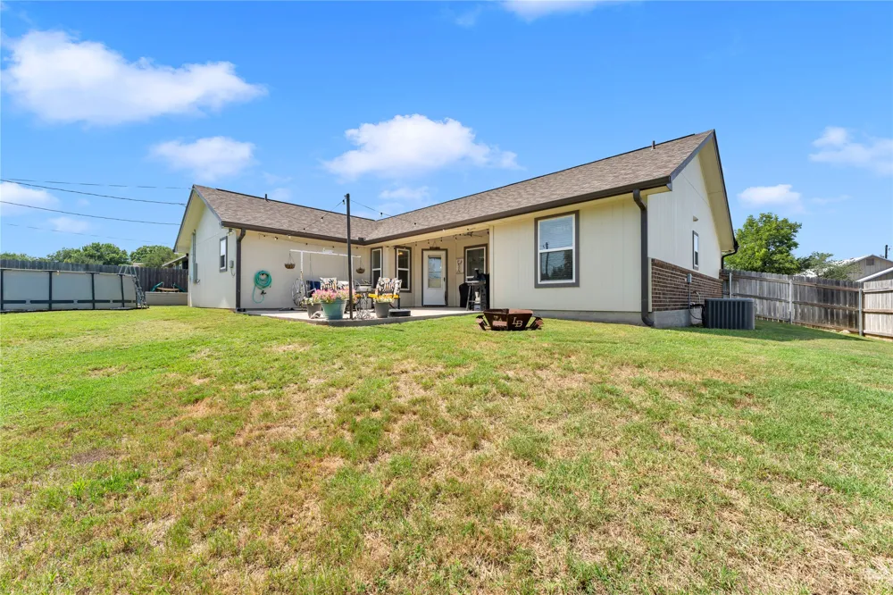 1106 Limestone Drive Lampasas, TX 76550